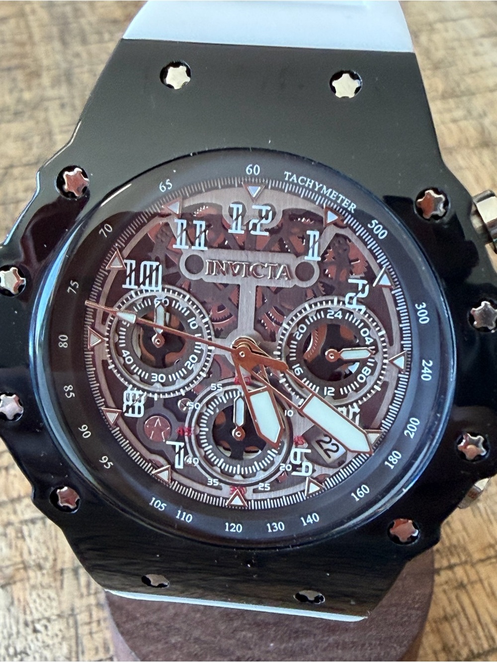NEW Invicta Vaulthon Chronograph - Black Case, White Silicone Strap 44mm - NIB - Picture 2 of 8
